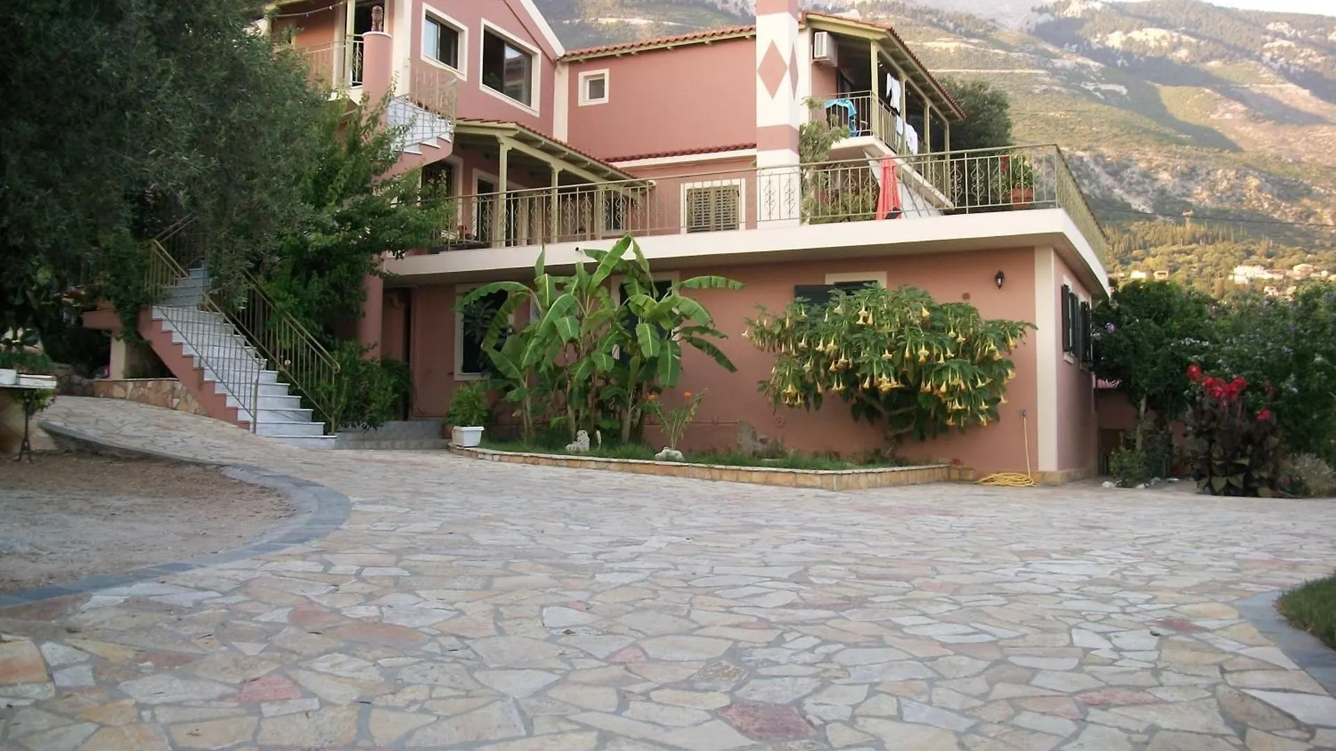 Appartement Ramona à Lourdata
